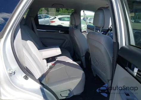 2015 Kia Sorento Lx z USA, uszkodzony, nr VIN 5XYKTCA65FG544534